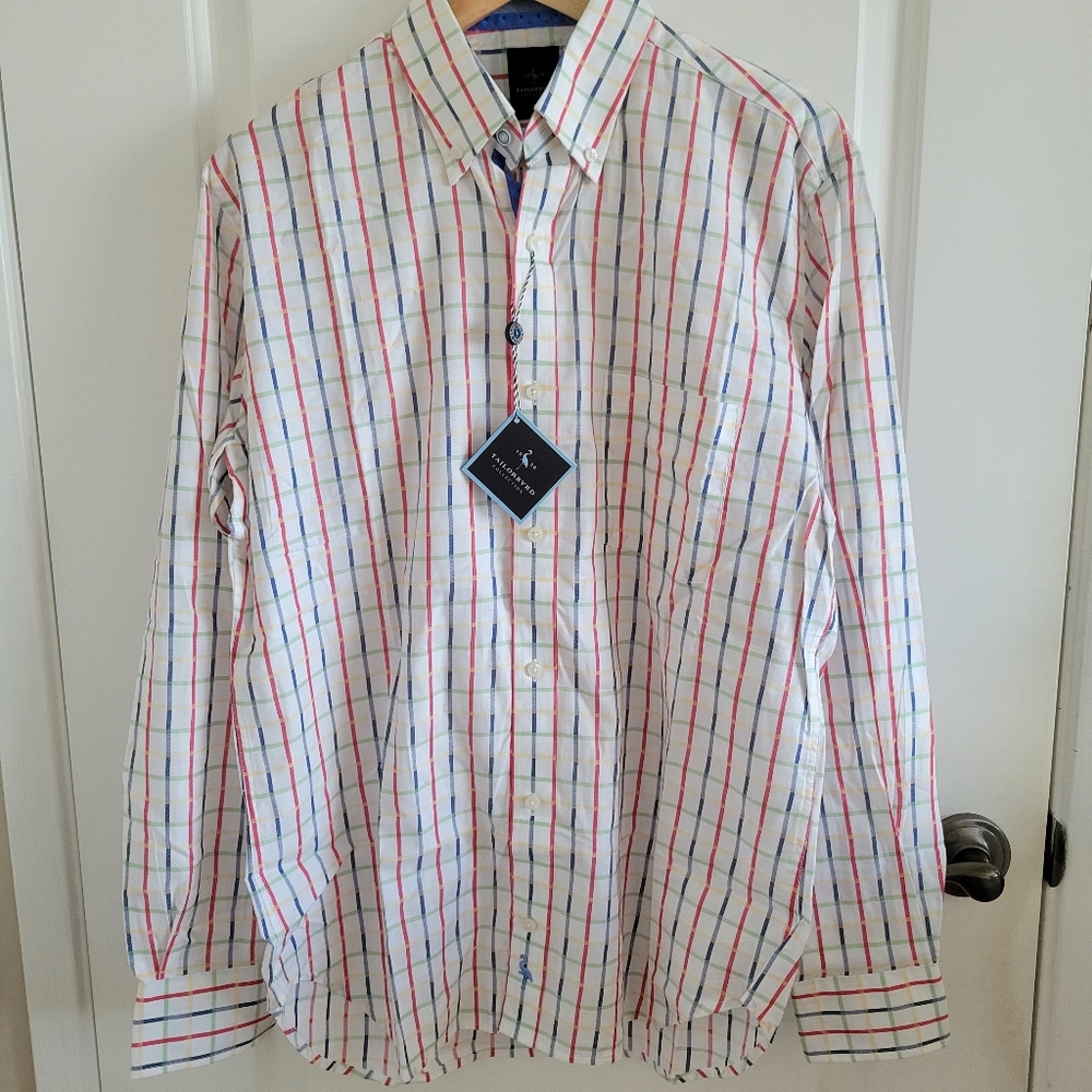 Tailorbyrd Men's Plaid Long Sleeve Button Down Shirt Size Medium NWT